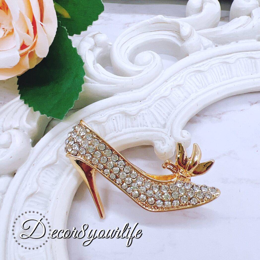 Elegant High Heel Shoe Rhinestone Brooch