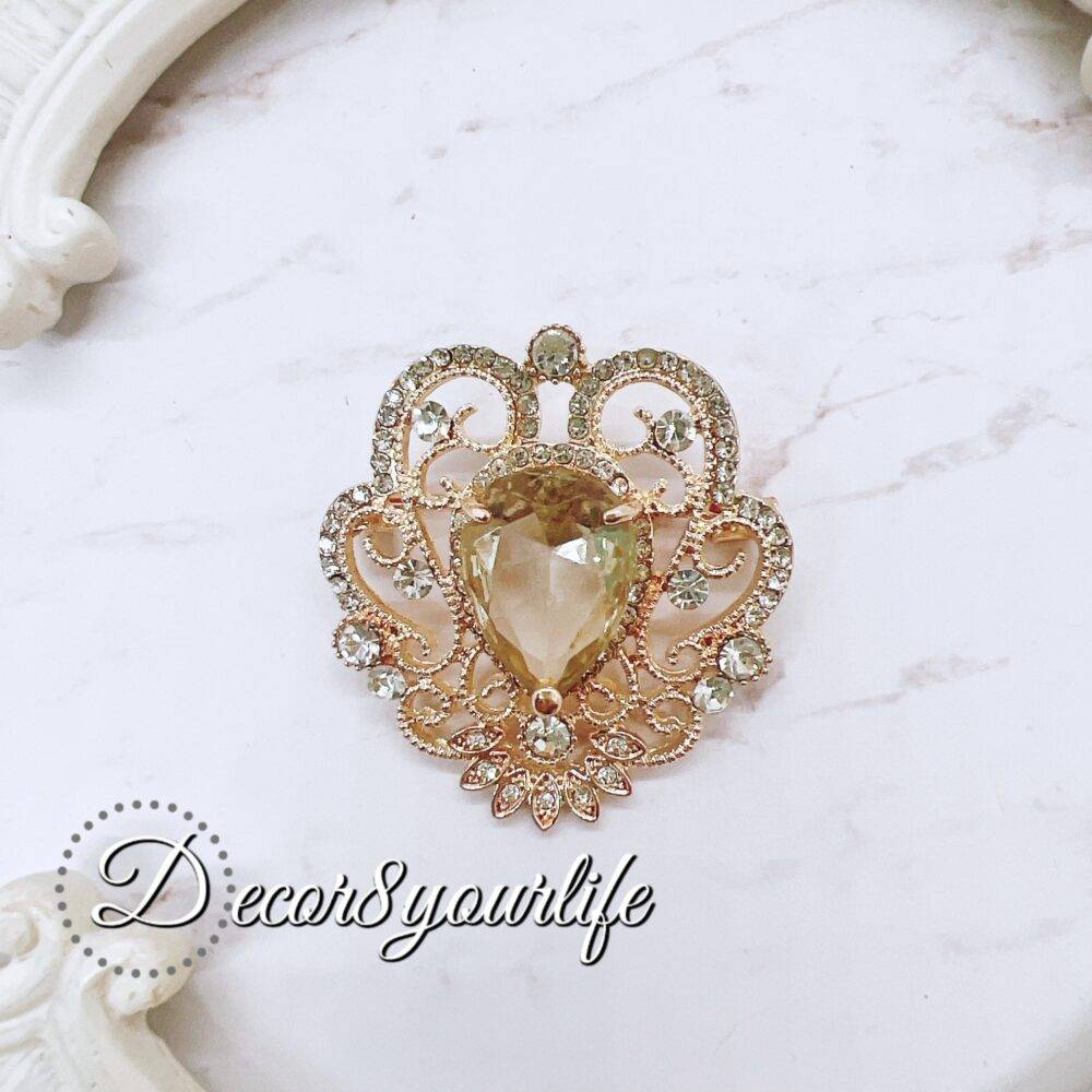 Elegant Rococo Style Brooch