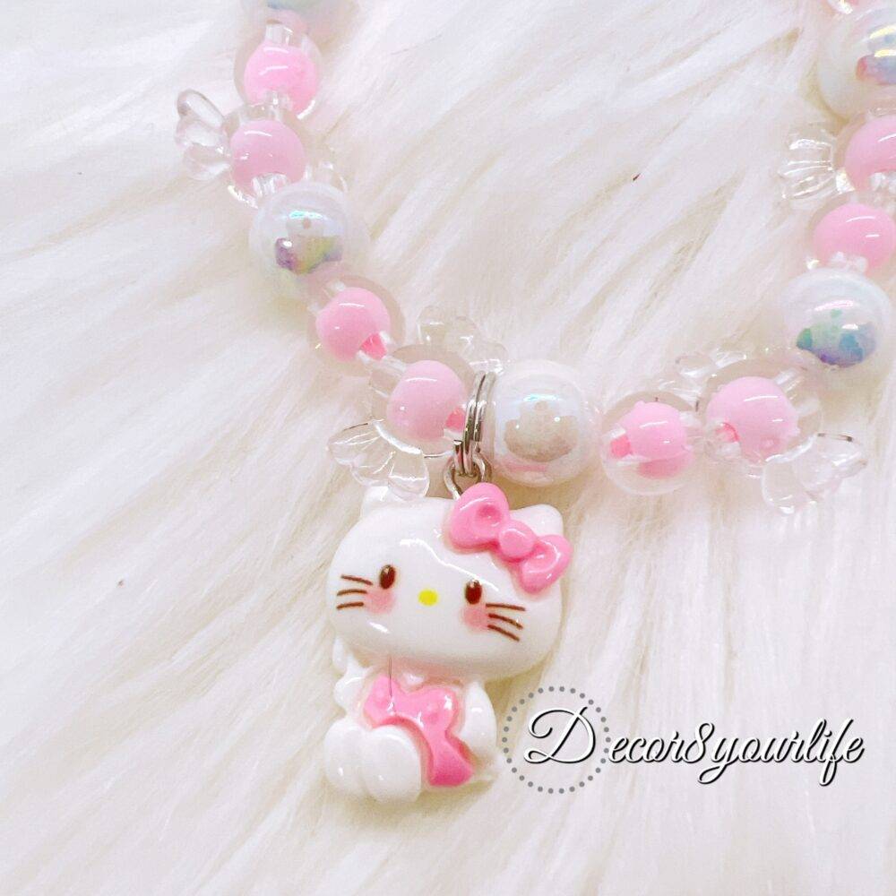 Hello Kitty bracelet, Sanrio bracelet, kawaii bracelet, pink beaded bracelet, kids Hello Kitty gift, Hello Kitty jewelry, charm bracelet for kids, girls charm bracelet, Hello Kitty accessories, handmade charm bracelet, kawaii jewelry gift