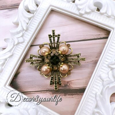 elegant vintage cross rhinestone brooch