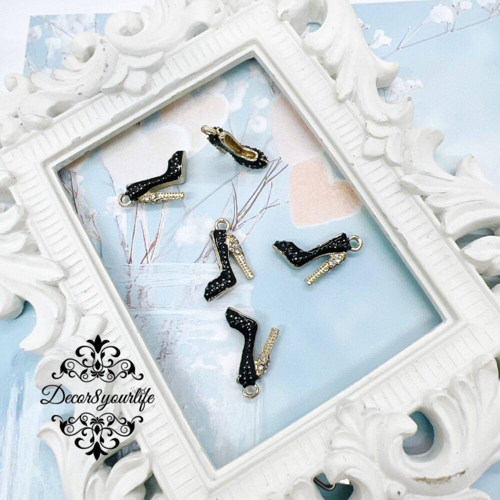 Black enamel rhinestone shoe charm