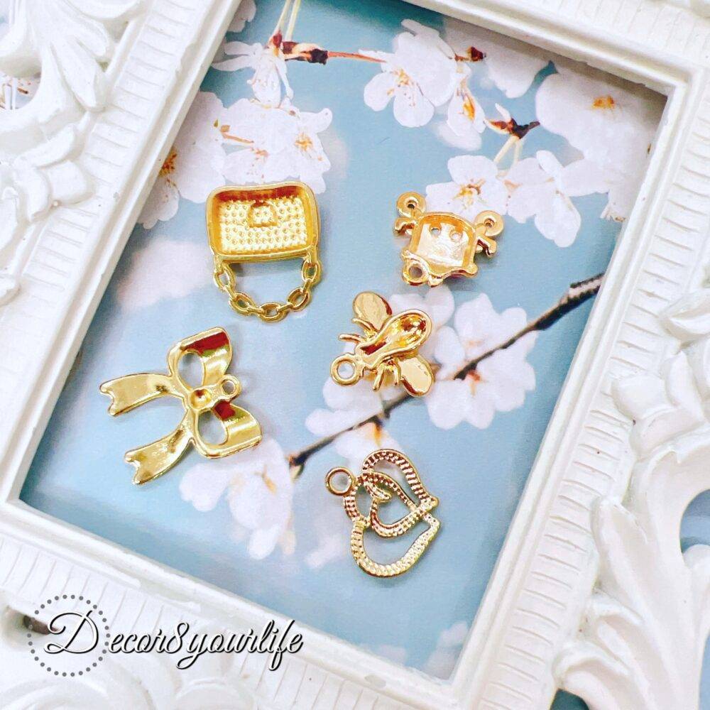 Elegant Pink & White Charm Grab Bags