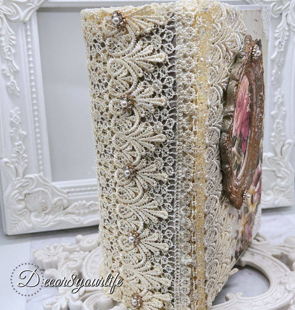 Jane Austin interactive scrapbook mini album, using the 3D Flip-fold blank mini album base and inserts by Heartfelt Creations. #mothersday #scrapbook #photoalbum #giftsforher