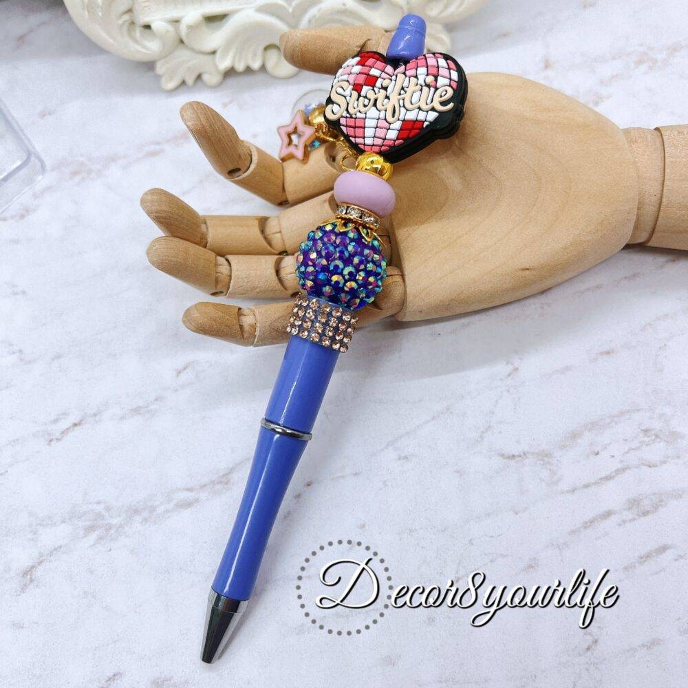 Taylor Swift Inspired Beaded Pen. The perfect writing accessory for swifties.