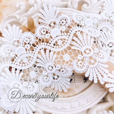 WHITE FLEUR DE LIS EMBROIDERED TRIM
