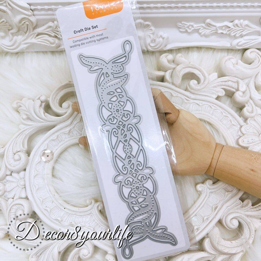 Tonic Studios metal cutting die for scrapbooking, cardmaking, and craft projects