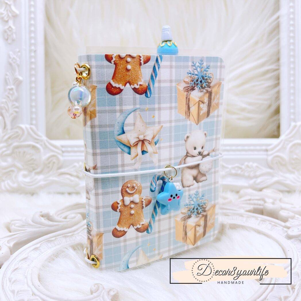 WINTER THEME LAMINATED TRAVELER'S NOTEBOOK WITH BEADED PEN
