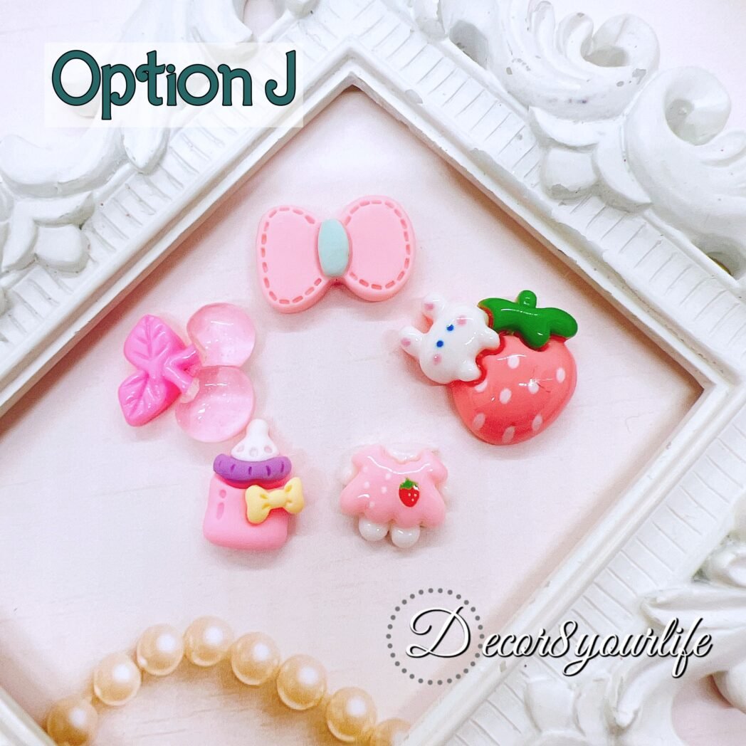 Set of 5 light pink, cute, kawaii cabochons. Thes craft supplies are flat-backs and can be used in a number of crafts like scrapbooks,mini albums,hair bows,jewelry, journal covers,charms and more.