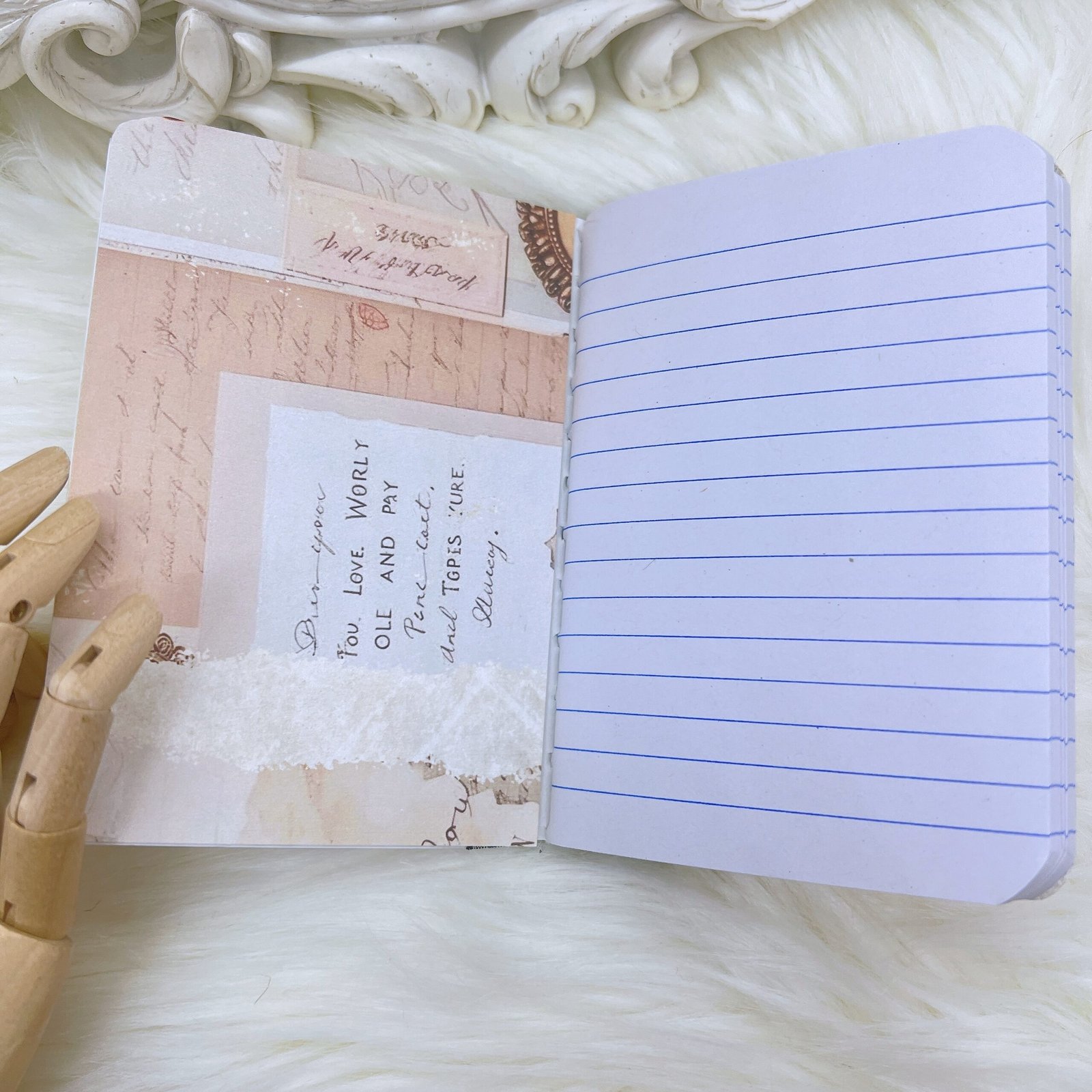 Golden Days vintage style pocket journal by Decor8yourlife. 4.5 x 3.25 in size. 80 sheets. 160 pages. college ruled. Perfect for teacher gifts, co-worker gifts, stocking stuffers, gifts for friends.