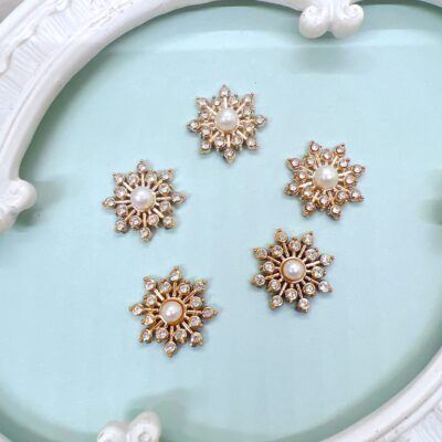 snowflake rhinestone cabochon with a pearl center. Flat back embellishments. pack of 5. Craft supplies decor8yourlife store.