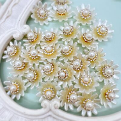 White flower cabochon embellishment with rhinestone pearl center. You may use these craft embellishments in shabby chic projects, mini albums, card making, journals, scrapbooks and diy bridal crafts.
