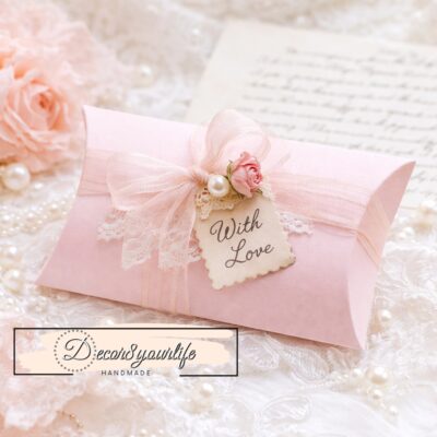 Set of 10 pastel pink pillow gift boxes, pre-glued and ready to assemble. Perfect for party favors, small gifts, crafts and journal projects.