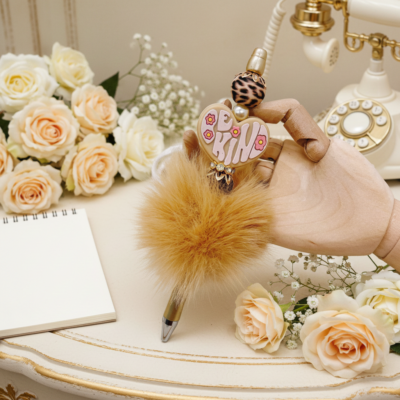 Elegant pen gifts for women.