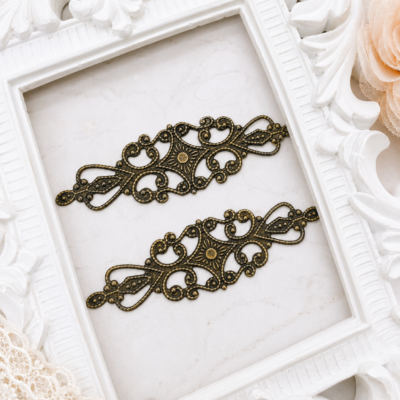 Pair of vintage style, filigree embellishments for crafts. Use them in your mini albums, scrapbooks, junk journals, planners.