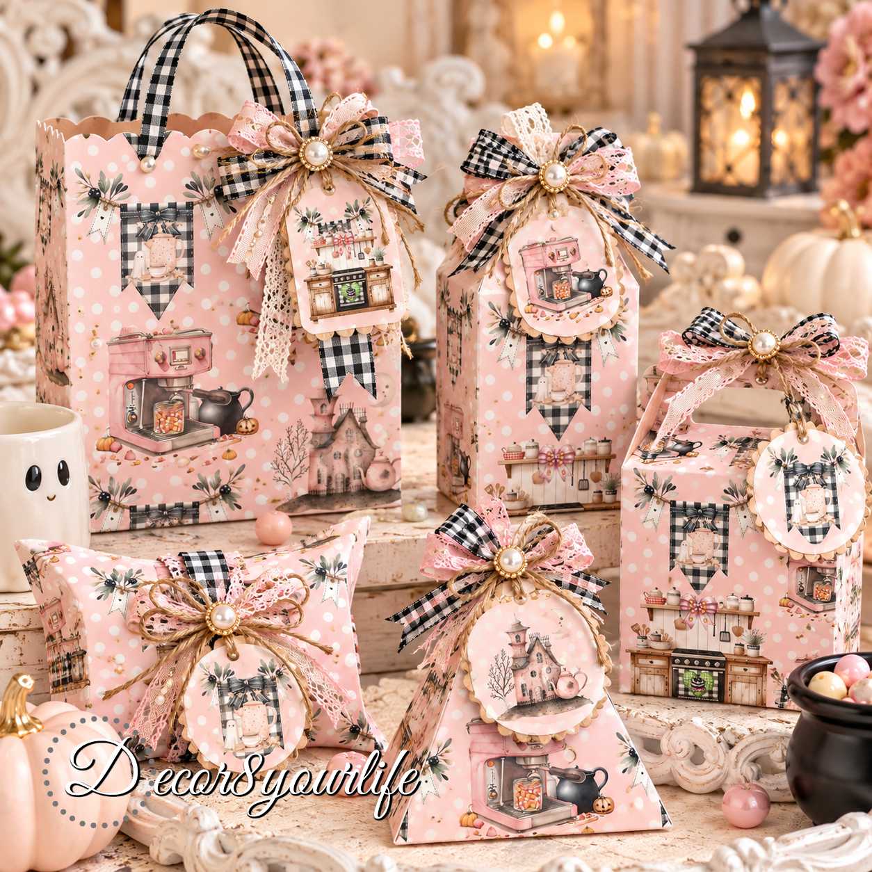 Halloween treat bags and decorative pieces. Scrapbook papers by Decor8yourlife