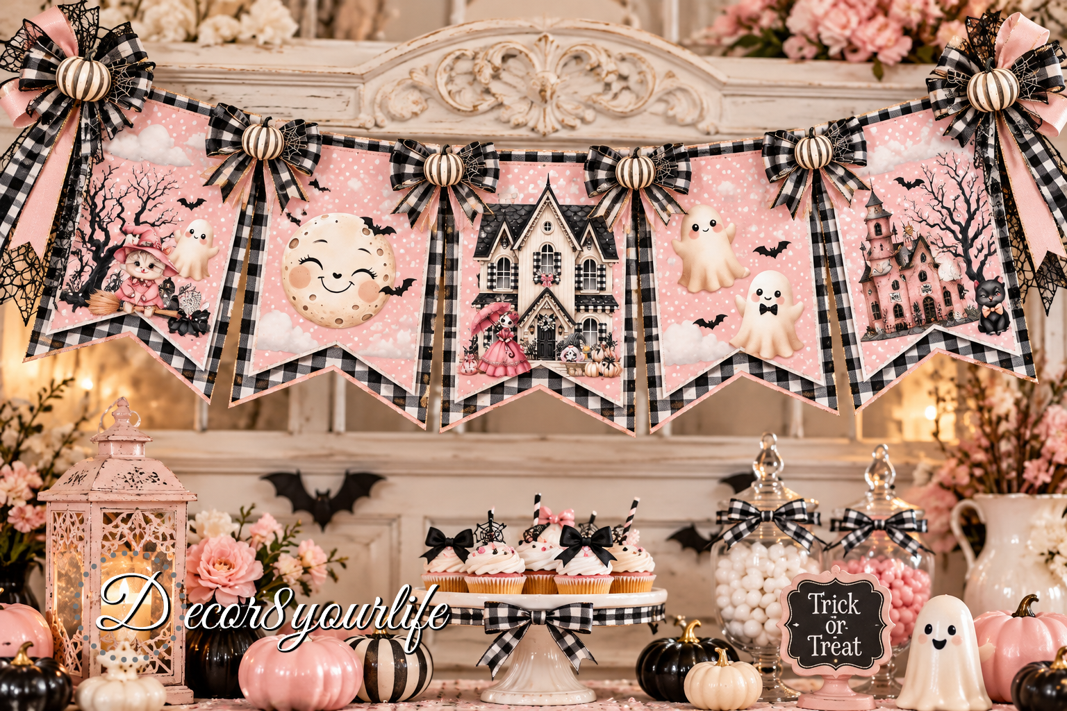 Halloween treat bags and decorative pieces. Scrapbook papers by Decor8yourlife